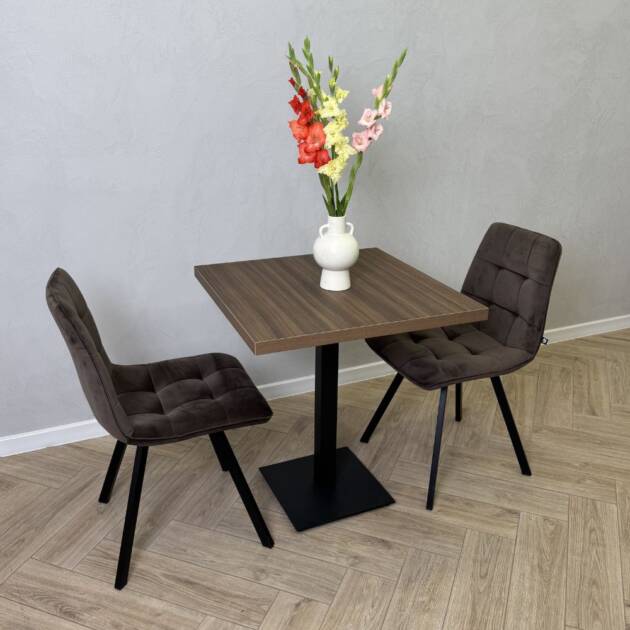 Стіл POCKER 600х600 36 мм